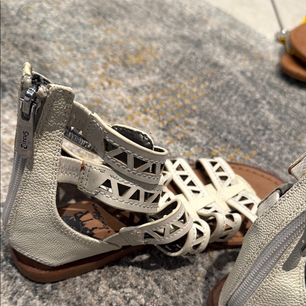 Women's White Gladiator Sandals - Picture 4 of 6